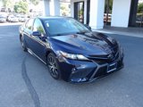 Used 2022 Toyota Camry SE image 2