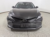 Used 2022 Toyota Camry XLE image 2