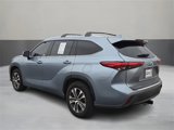 Used 2020 Toyota Highlander XLE image 3