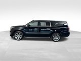 Used 2017 Cadillac Escalade ESV Luxury image 2