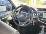 Used 2018 Toyota Camry SE image 3