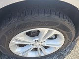 Used 2015 Ford Taurus SEL image 6