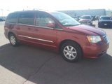 Used 2013 Chrysler Town & Country Touring image 4