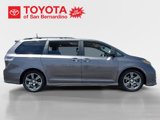 Used 2017 Toyota Sienna SE Premium image 6