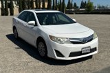 Used 2014 Toyota Camry image 2