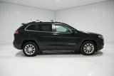 Used 2019 Jeep Cherokee Latitude w/ Cold Weather Group image 5