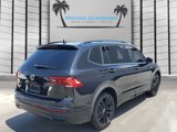 Certified 2022 Volkswagen Tiguan SE R-Line image 4