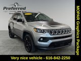Used 2022 Jeep Compass Latitude w/ Mopar Graphics Package image 3