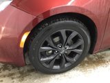 Used 2020 Chrysler Pacifica Touring-L image 4