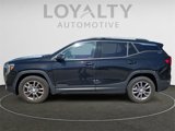 Used 2023 GMC Terrain SLT image 3