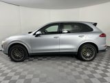 Used 2017 Porsche Cayenne S image 2