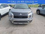 Used 2023 Mitsubishi Outlander SE image 2