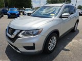 Used 2020 Nissan Rogue SV image 2