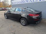 Used 2020 Kia Optima LX image 4