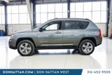 Used 2017 Jeep Compass Latitude image 2