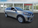 Used 2019 Kia Sorento LX image 2