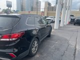 Used 2017 Hyundai Santa Fe SE image 2