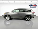 Used 2015 Toyota Highlander XLE image 4