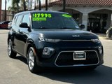 Used 2022 Kia Soul LX w/ Technology Package image 2