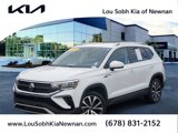 Used 2023 Volkswagen Taos SE image 1