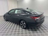 Used 2023 Hyundai Elantra SEL w/ Convenience Package image 4