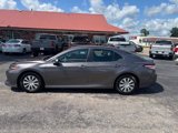Used 2020 Toyota Camry LE image 2
