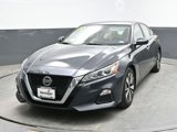 Used 2022 Nissan Altima 2.5 SV image 2