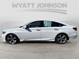 Used 2019 Honda Accord Touring image 2