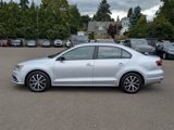 Used 2016 Volkswagen Jetta SE image 2