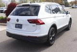 Used 2024 Volkswagen Tiguan SE w/ Panoramic Sunroof Package image 3