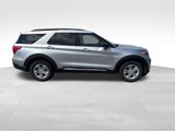Used 2021 Ford Explorer XLT w/ Equipment Group 202A image 2