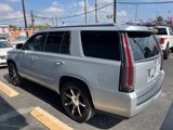 Used 2015 Cadillac Escalade Luxury image 4