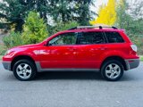 Used 2003 Mitsubishi Outlander XLS image 2