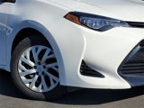 Used 2018 Toyota Corolla LE image 3
