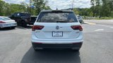 Used 2018 Volkswagen Tiguan SE image 4