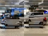 Used 2017 Dodge Grand Caravan SXT image 4