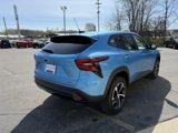 Certified 2025 Chevrolet Trax RS w/ Driver Confidence Package image 5
