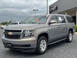 Used 2017 Chevrolet Suburban LT image 3