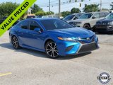 Used 2020 Toyota Camry SE image 1