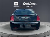 Used 2017 Chrysler 300 C image 4