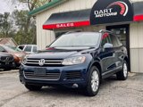 Used 2014 Volkswagen Touareg Sport image 3