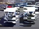 Used 2017 Nissan Rogue SL w/ SL Premium Package image 2