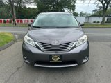 Used 2013 Toyota Sienna XLE image 2