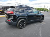 Used 2018 Jeep Cherokee Latitude w/ Altitude Package image 5