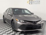 Used 2018 Toyota Camry LE image 2