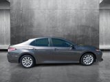 Used 2018 Toyota Camry LE image 4