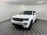 Used 2018 Jeep Grand Cherokee Altitude image 2