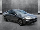 Used 2025 Hyundai Elantra Sport image 4