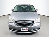Used 2013 Chrysler Town & Country Touring-L w/ Driver Convenience Group image 2