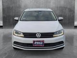 Used 2017 Volkswagen Jetta SE image 2